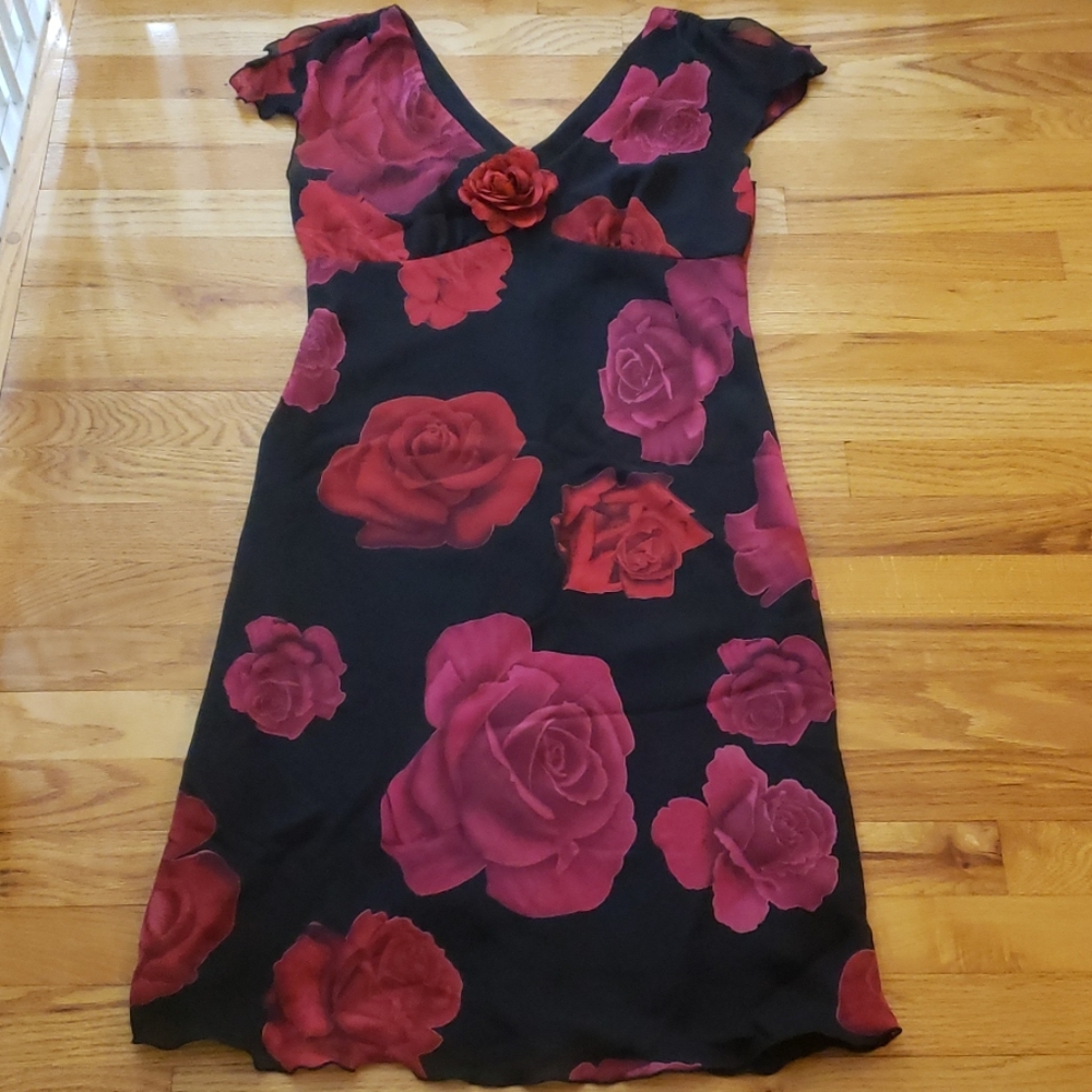 Black dress with red roses